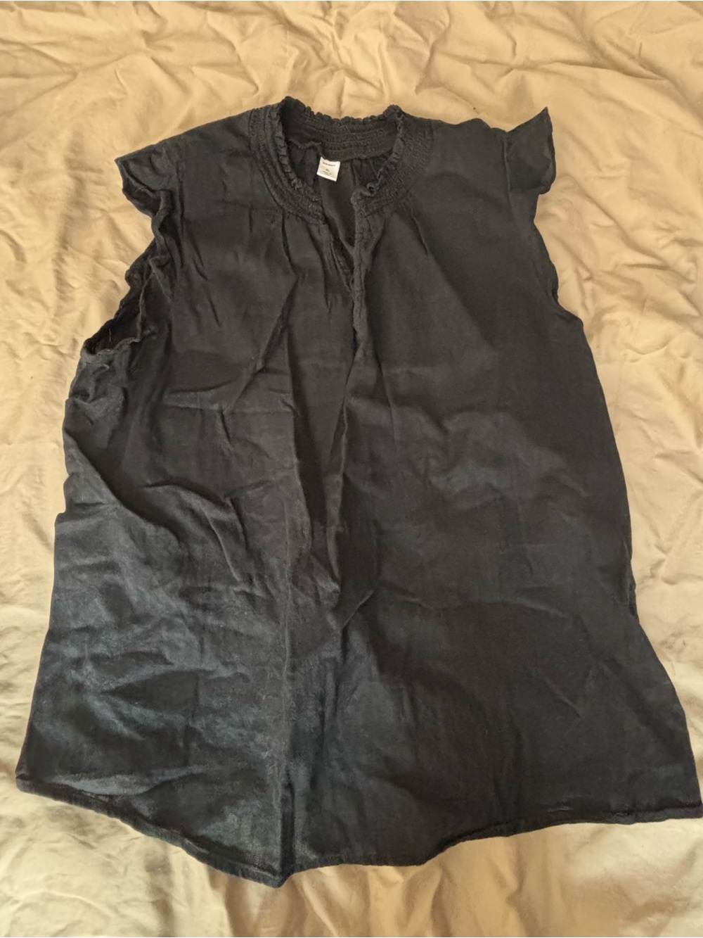 Old Navy Black Sleeveless Blouse